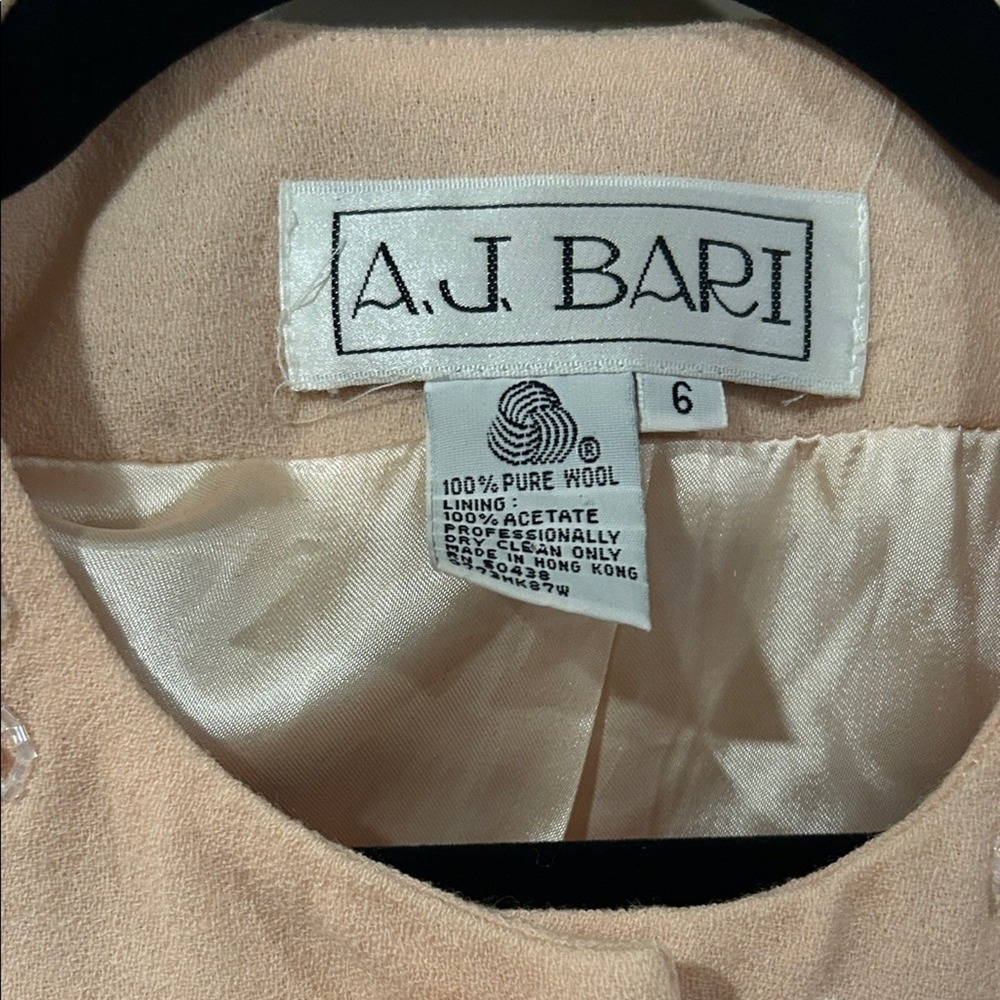 Vintage AJ Bari Women's Embroidered Blazer in Peach Size 6 - Picture 8 of 9